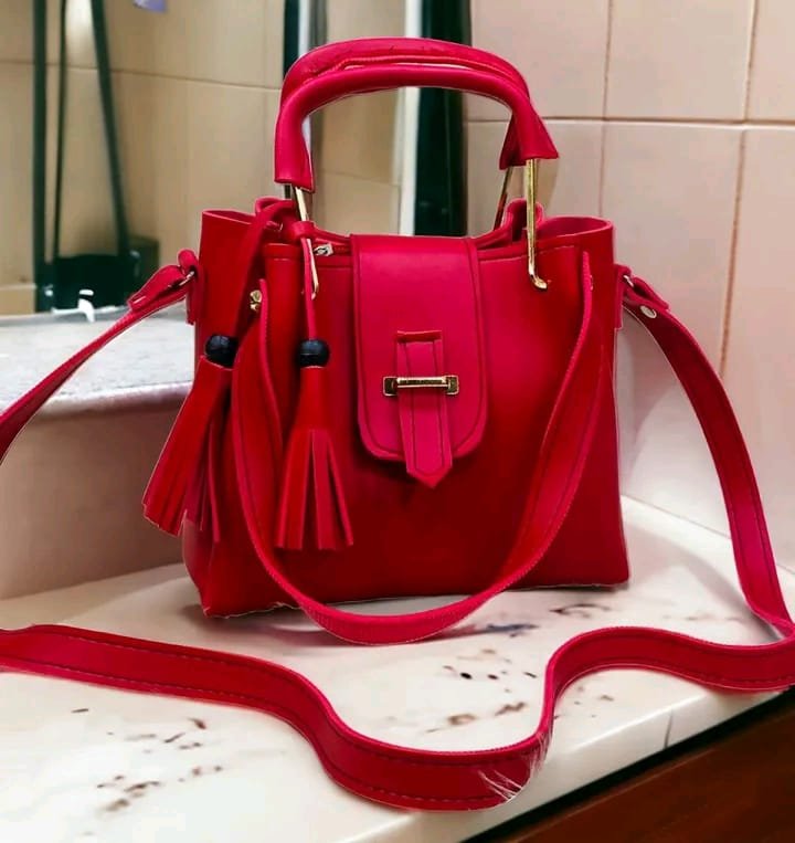 Luxury Female Leather Bags thumbnail