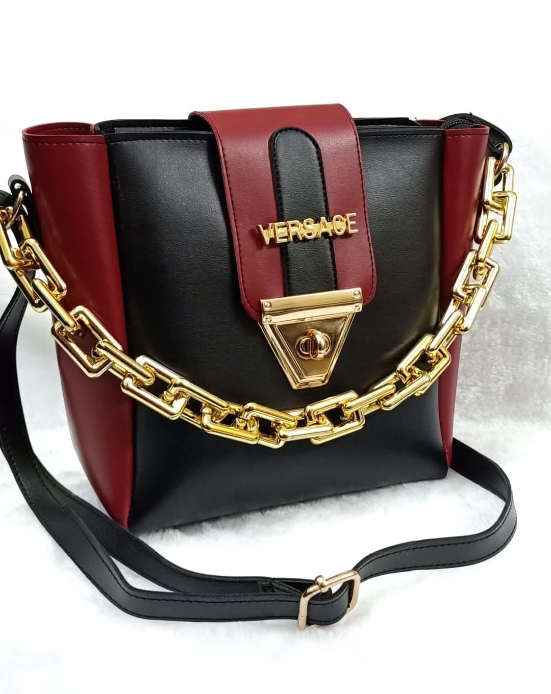 Versace Shoulder Bags – Stylish & Fashionable
